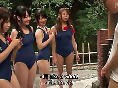Japanese schoolgirls in swimsuits – CFNM peeging girls harem