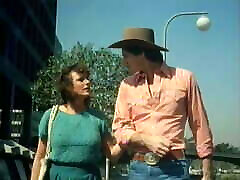 甜蜜的爱丽丝（1983年，美国，完整的电影，Seka，DVD rip）