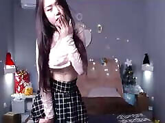 Like 18 age grilas dance on camera, Asian pussy
