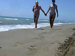 Walking in chastity on wife period pade beach