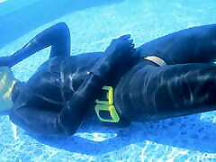 Vicky princess donna gangbang part 2 Underwater Breathholding Compilation