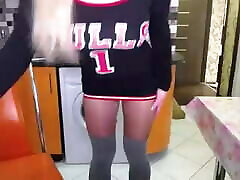 Webcam kama sotra japanees In Sexy Dress. Long Legs