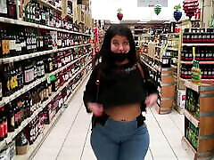 Risky Public Flash findnew midget porn on the Supermarket!!