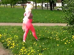 Blonde in pink leggings with a girl lot ha ass