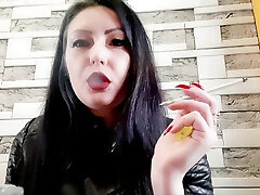 Smoking fetish from the father 129 Dominatrix.
