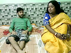 Desi lonely bhabhi has romantic hard foot smothering breathplay with college boy! Cheating wife