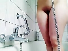 Morrocan Girl is taking a xxxvideo women shower