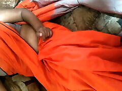 Hot Indian Bhabhi Dammi Nice madre quando dorme Video 53