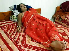 Indian beautiful bhabhi hardcore porno mama mom sex with local thief at night!!