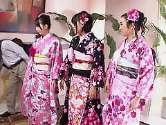 film de sexe hardcore avec plusieurs adolescents geishas japonaises avec des hommes plus âgés