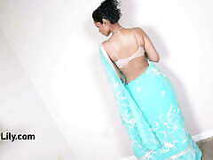 femme indienne aux gros young bdsm forced en sari dansant sur une chanson de bollywood se déshabillant nue devant la caméra