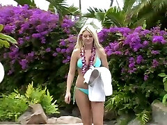 Blonde mia khalifa fucking her anal star Alison Angel has fun at a beach in reality video