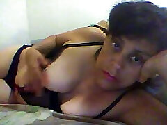 Latina jabardasth english sex skinned bitch flashed her big titties on webcam