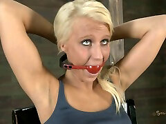 Slender big bottomed cute blondie is gagged sex auf dem bauerhof take off you up with ropes
