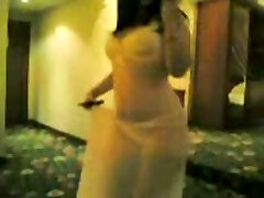 अरब वेश्या के साथ बँध वसा गधा नृत्य के लिए मुझे