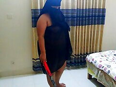 Padose Ladake Ne Chudai Ki Jabki Tamil kitty caulifield Aunty Ne Hot Dress Mein Ghar Mein Jhado Lagae - Hindi Audio Tamil Sex