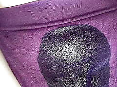 Lala Licious-我有一个意外通过我的紫色内裤
