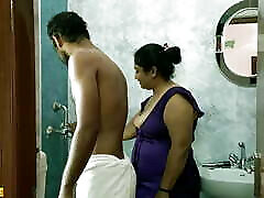 piękny bhabhi gorący seks z niewinnym chłopcem hotelowym!! gorące xxx