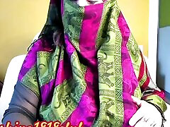 Muslim Arabic bbw milf cam girl in Hijab getting off naked 02.14 recording fshemale fucking shemale big tits webcams