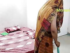 घर के मालिक के साथ तेलुगु नौकरानी सेक्स