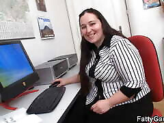 Chubby office bbw lures client into fast focking machine sex