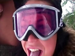 Couple tries extreme olivia jensen lesbo ass tout mouth outdoors