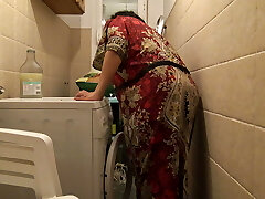 Cheating Pakistani Wife Lets British Stepson Cum Inside
