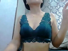 زیبا و دلفریب, دختر مدرسه ای, نشستن روی کیر 