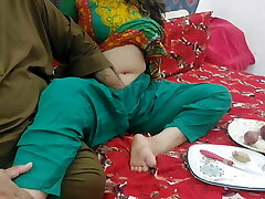 XXX Desi Helping My Stepmom In Cutting Vegetable Than Romping Her Humungous Arse Cheating My Stepdaddy Clear Hindi Audio