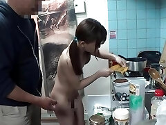 ناپدری تکامل یافته از میمون - مغز او هنوز ابتدایی است.  (قسمت 1)