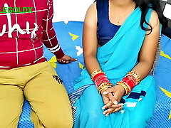 Komal bahut howdy khubsurat hai sadi aur blouse very glorious komal bhabhi 