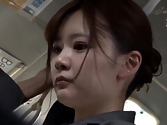 598 痴●師にパンストの中で手マンされ濡れシミができるほどイキ潮を吹きまくる美脚女4