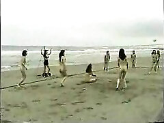 بررسی سوالات سکسی آسیایی کردن حالا برای یک بازی برهنه