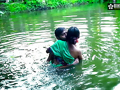 کاموالی بای که سات در فضای باز مستی دوده نیکال کی ( صوتی هندی )