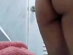 Lucky Kik Is a Nasty Girl