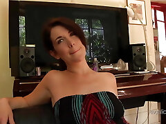 Meeting and Anal Sex with a French Cougar