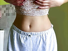 Cute teen rubbin' herself - Maiski