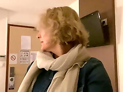 Take me in the douche! Or do you like the bed finer?