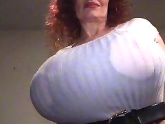 Teddi-Busty Mama