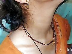 After going to the office of the husband, the wifey made a honeymoon with her father-in-law and had a pile of sex