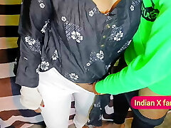 Latest new Desi Hindi homemade maid bhabhi ki chudai video