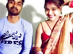 Latest Desi couples hindi chudai mms video petite tits bhabhi