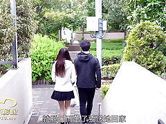 JD0112 - Extraordinary SQUIRT! rough fingering & fucking MISSIONARY makes her Jism hard