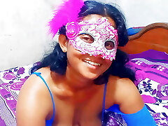 My sexy wifey smoking and real vois experiencing my family life enjoy