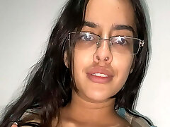 Arab enjoys naked eating and vaginal pleasure