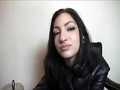 Smokin' leather Female-Dom Abases U