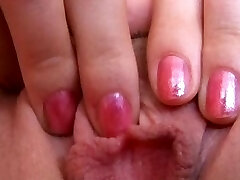 Extreme Cootchie Closeup with Horny Pulsating Clit