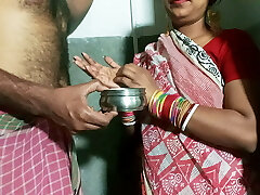 Sasur Ne Bahu Se Bola Pith Pe Lubricant Laga Do, Fir Gate Par Hello Chod Diya