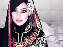 sissy gets her wish to see concubines gat prepared for holiday festivitis