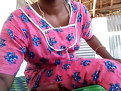 Swetha tamil wife bannana in pussy masturbation and orgasam Swetha tamil wife bannana in pussy masturbation and orgasam